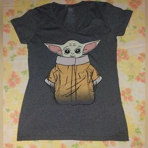 Star Wars The Mandalorian Baby Yoda tshirt